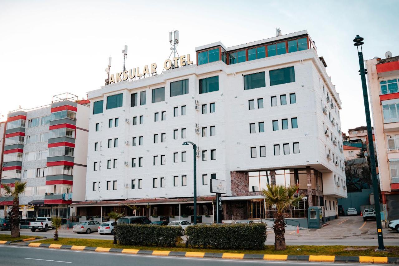 באזור Center, בגודל 1300 מר, עם 4 חדרי שינה ו- 1 חדרי רחצה פרטיים מלון טראבזון